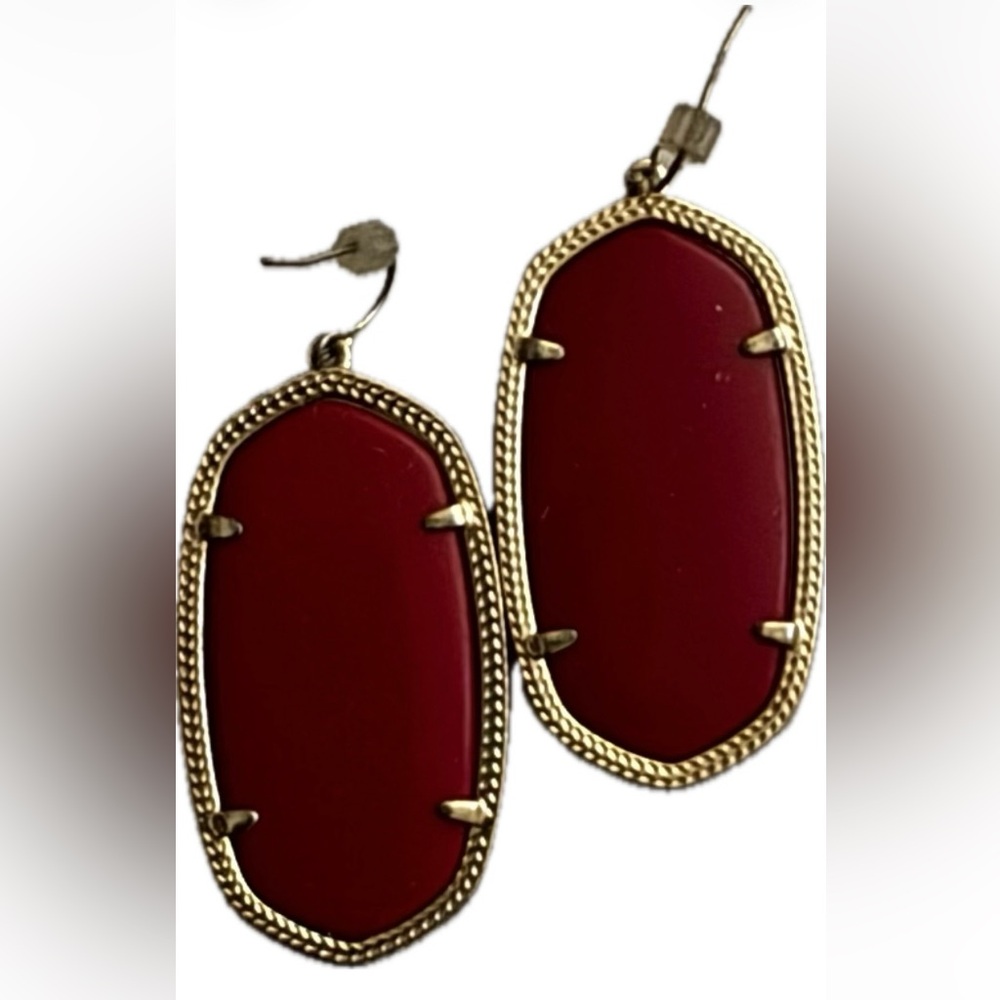 💕 Authentic Kendra Scott's Danielle Raspberry/Dark Red & Gold Drop Earrings - Picture 2 of 3